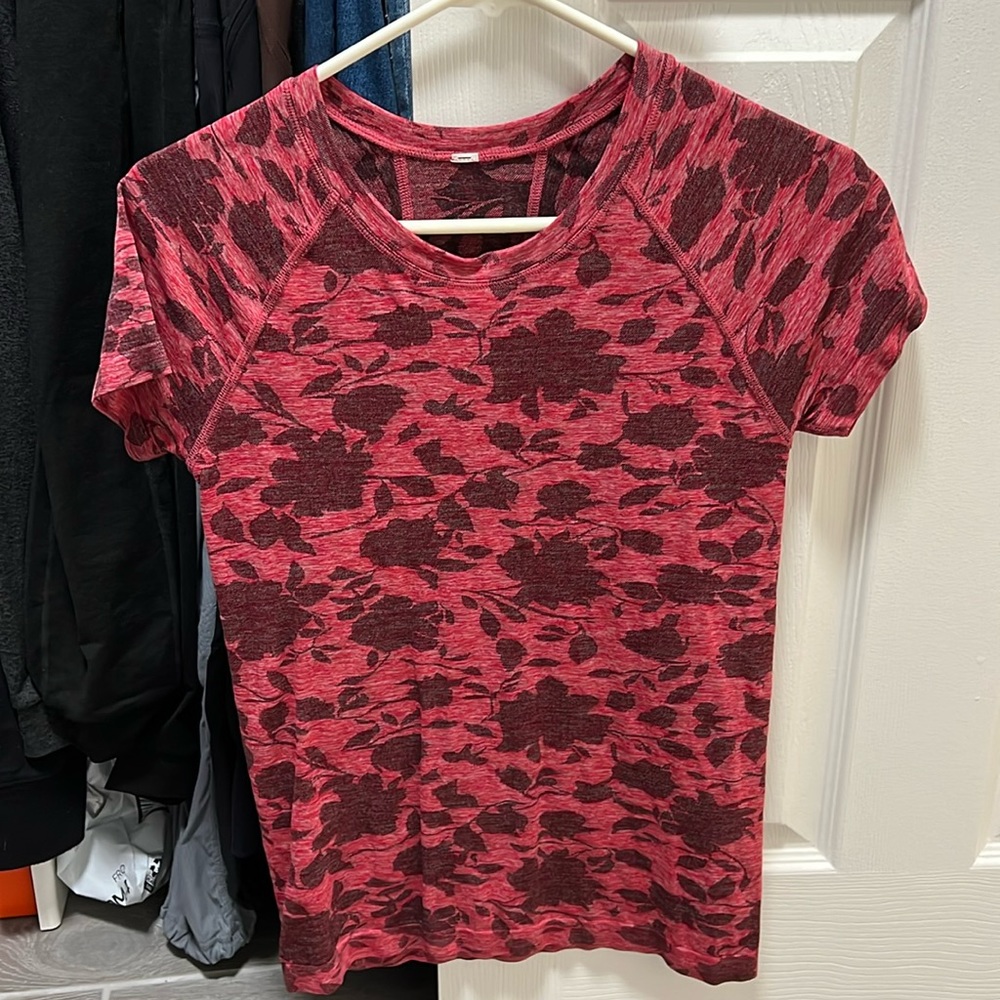 Athleta shirt